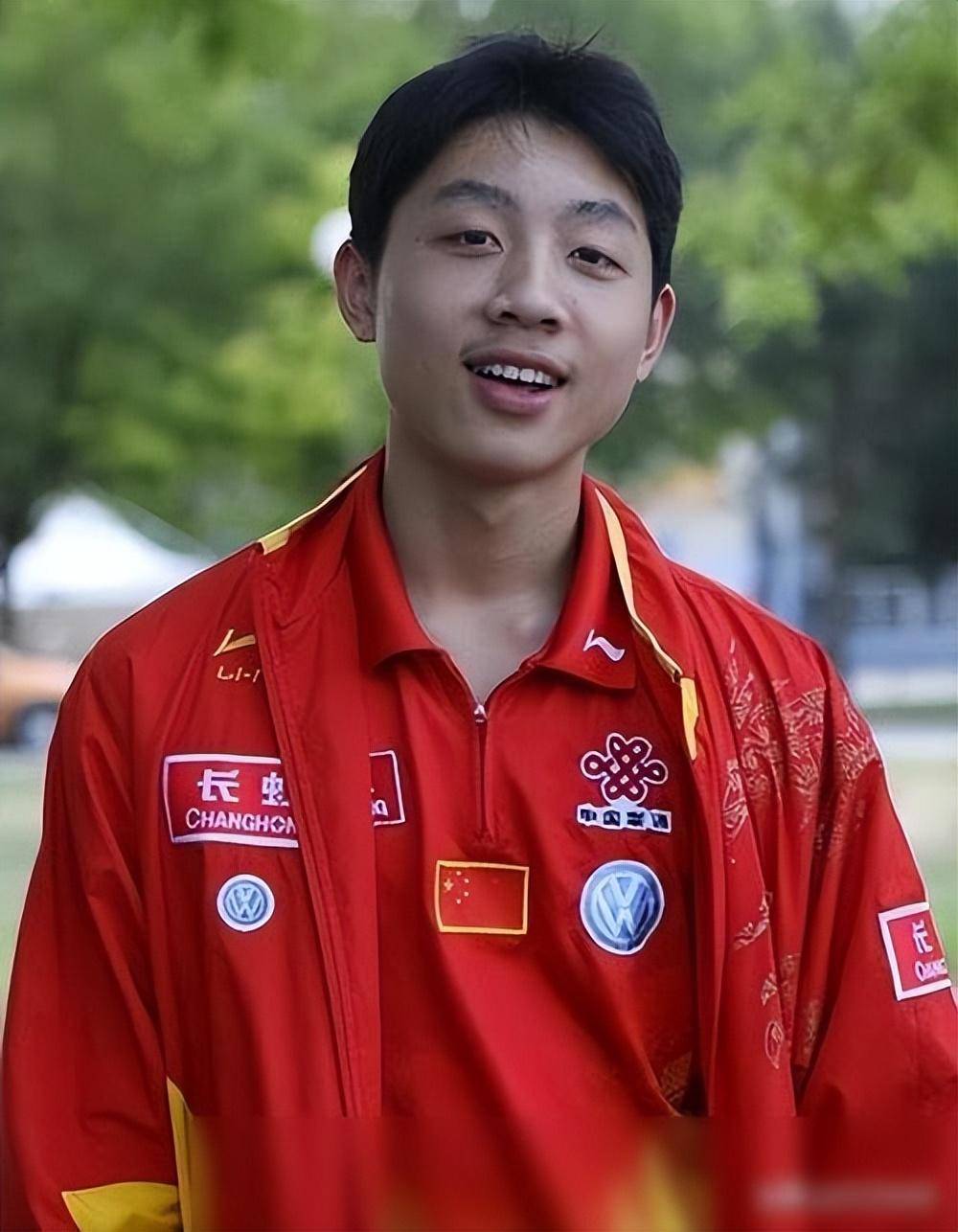 关于波兰乒乓球队力克中国乒乓球队，许昕统治全场的信息