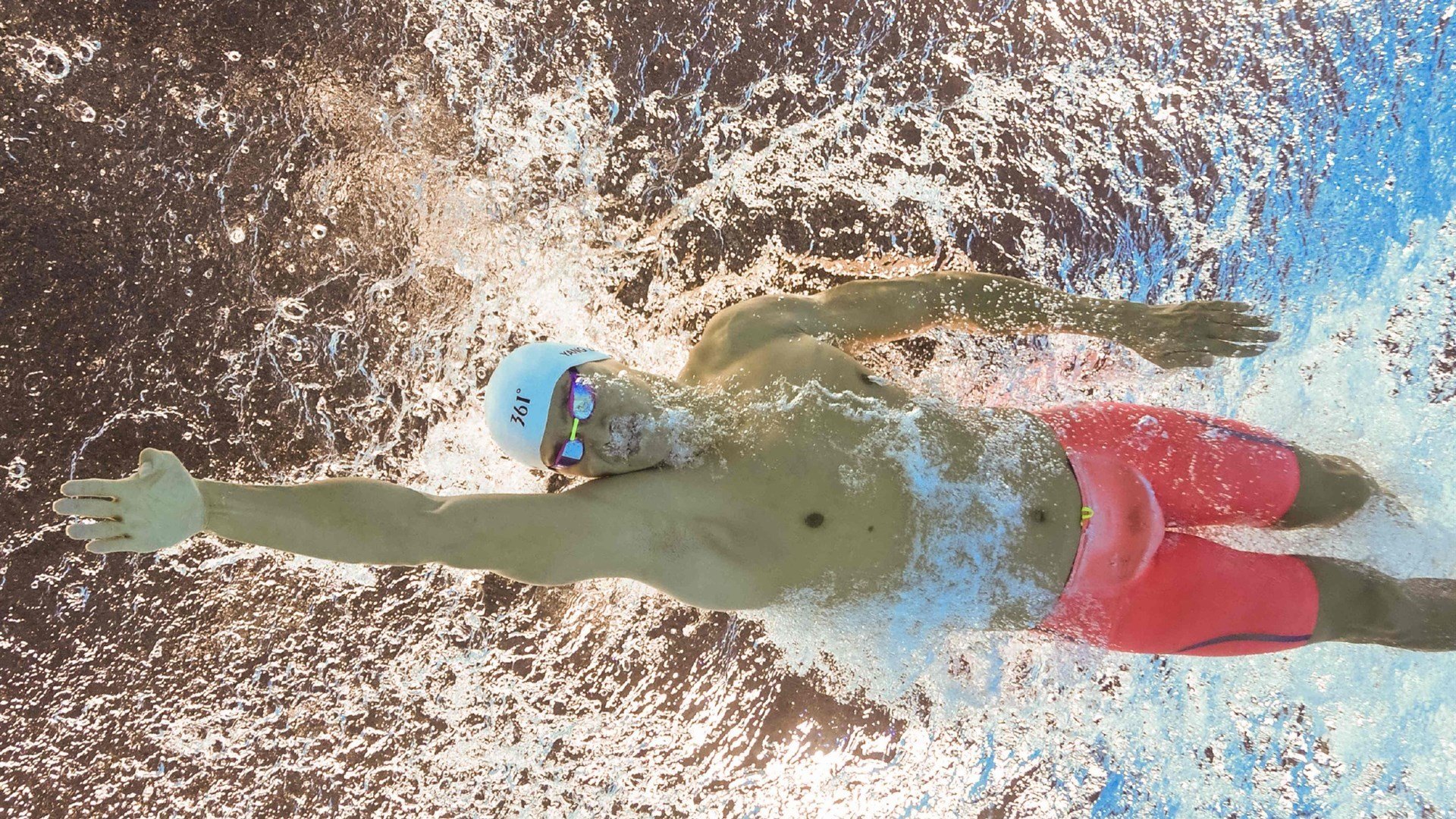 西亚卡姆状态火热，山西队狂胜雄鹿，一场跨越篮球文化的胜利